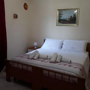 https://perla-verde-stanze-con-bagno-privato.sicilyhotelsitaly.net